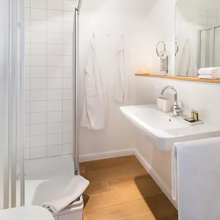 Friedrich Apartment *